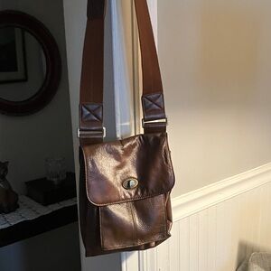 Classic Brown Leather Crossbody Bag with Turn-Lock Flap